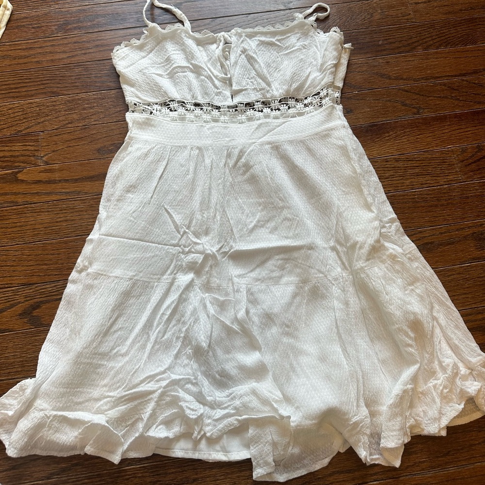 Forever 21 White Lace Trim Top